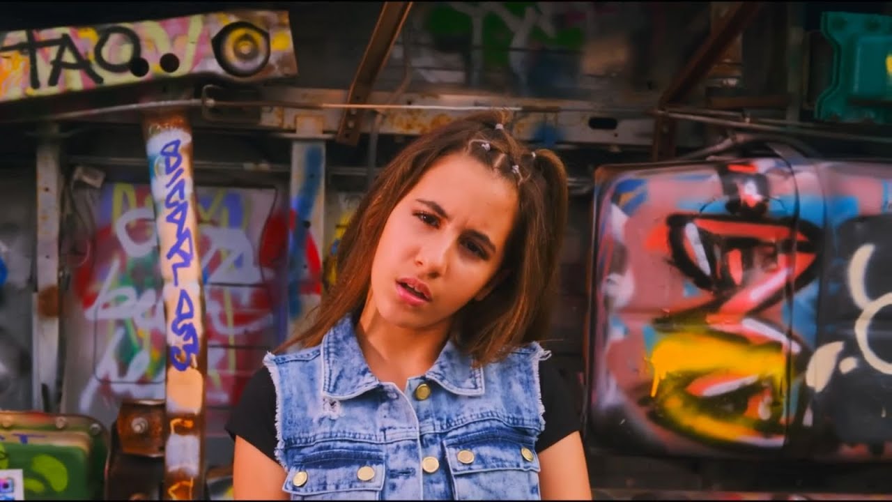 NAZARET MORENO </br>MARIPOSAS EN MI MENTE </br> Music Video